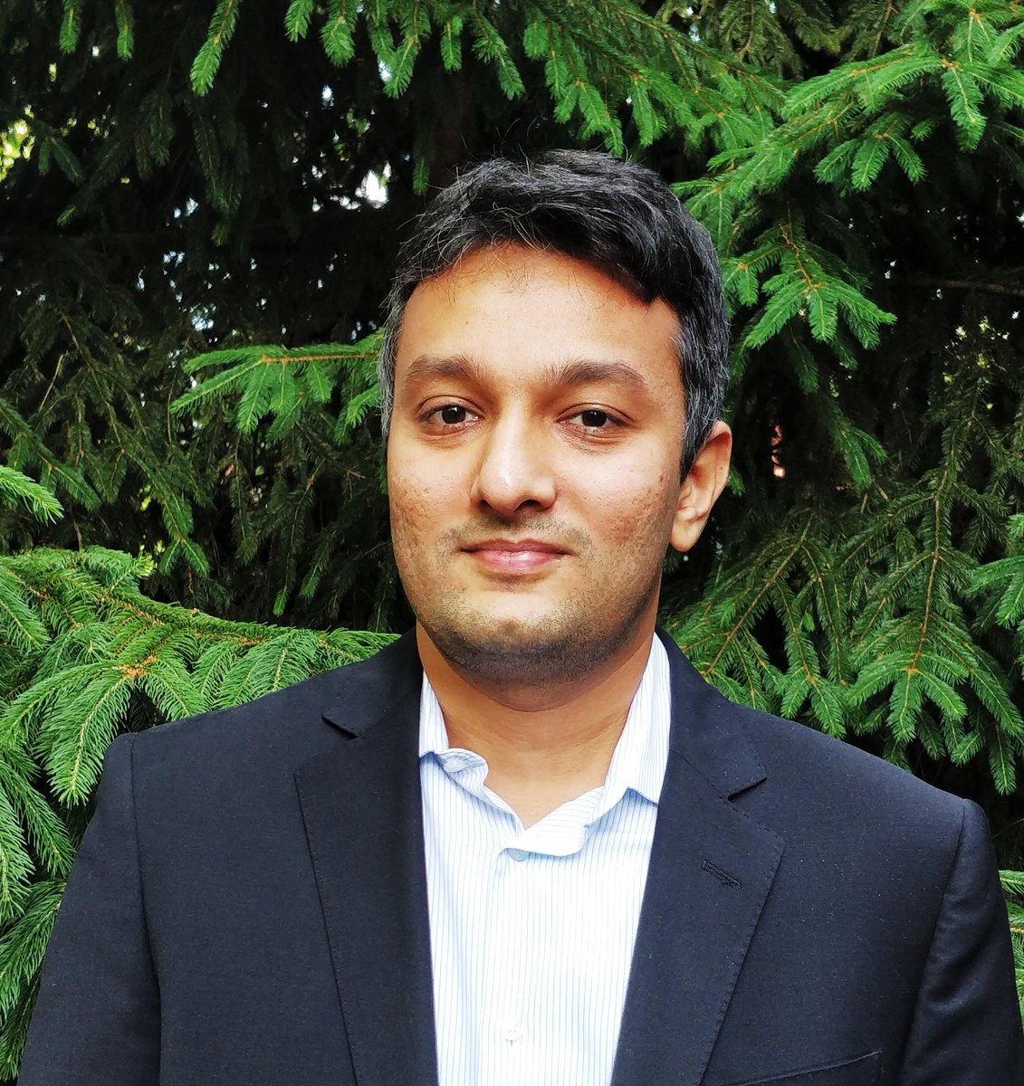 utscmgmt's tweet photo. A key player shaping e-commerce and the future of retail in Canada—spotlight on @UTSC Assistant Professor of Operations Management Shreyas Sekar. Read more about his innovative research: https://t.co/cPoGzyUJwT #UTSC #UofT #ExperienceToLead https://t.co/EPL4y7dqEk