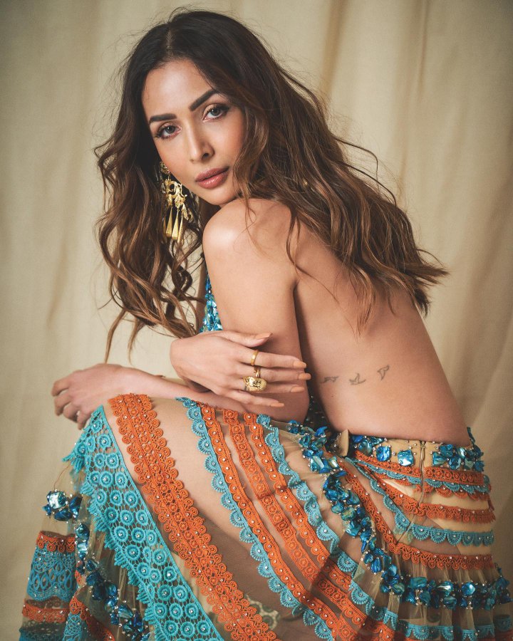 F4nsv69WsAECemz?format=jpg&name=900x900