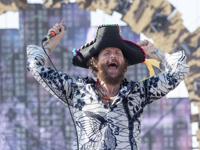 OperosiPerosi's tweet image. in grande compagnia per il nostro Manifesto NO! #LiTTERiNG &amp;amp; YeS! #WeClean
ricordando con il Link qui sotto quanto fatto in 2, in 2 ore, lo scorso 2 Luglio!


corriere.it/pianeta2030/23…