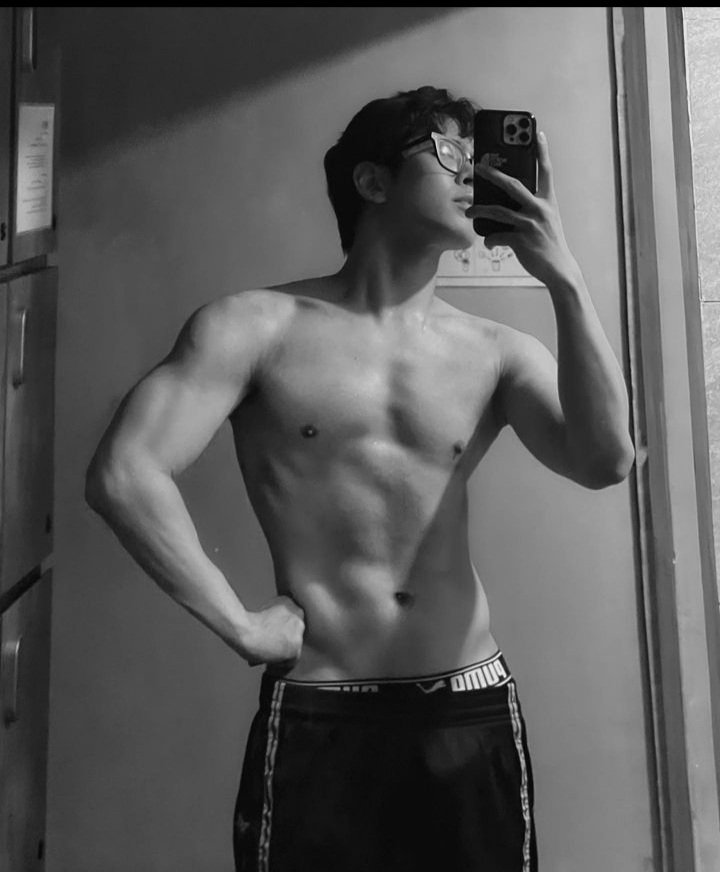 luasiabl's tweet image. Que Saúde em Bavinh 🔥🔥🔥🥵 Eita mais essas academia tá valendo muito em 😃

#BaVinh
