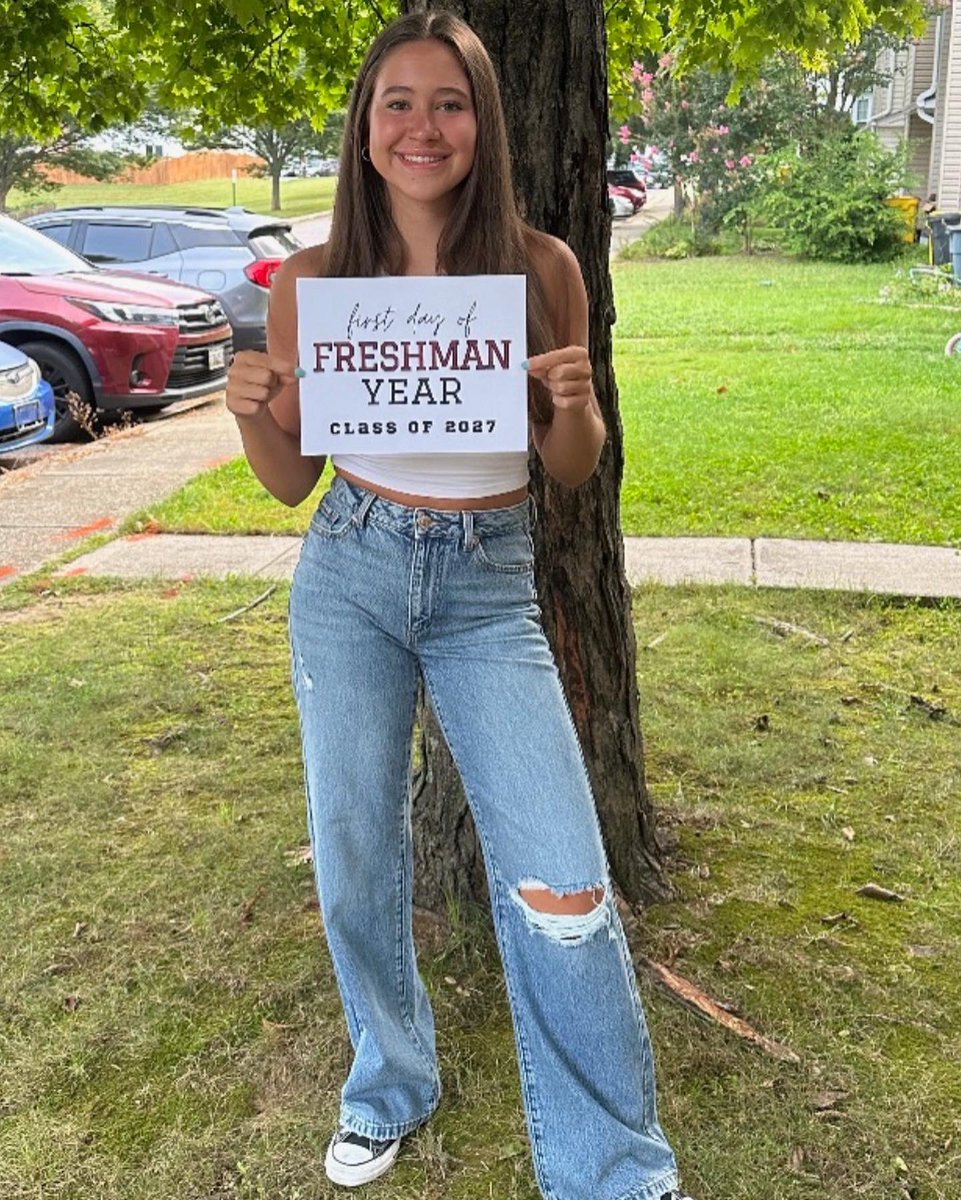First day of high school! #freshmanyear #classof2027 #AACPSAwesome <a href="/BHSAACPS/">Broadneck HS</a>
