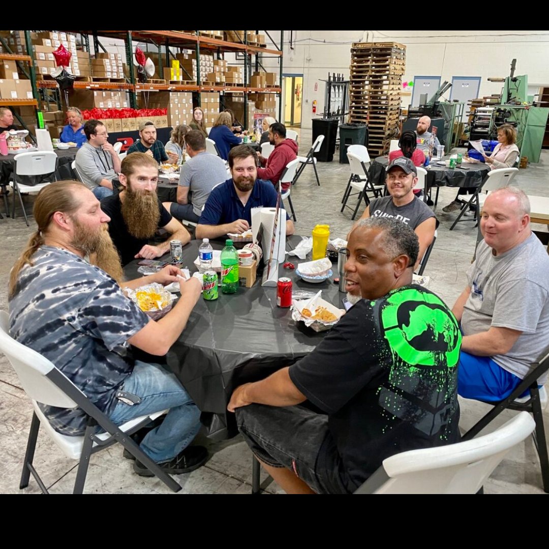 BollinLabel's tweet image. What a fantastic gathering! On Friday, #TeamBollin took the afternoon off for our Fiscal Year End Celebration.🎉The team enjoyed delicious food from @Root's Poultry, engaging conversations, and a game of cornhole. #SweetTeam #EmployeeAppreciation #FridayCelebration #TeamBonding