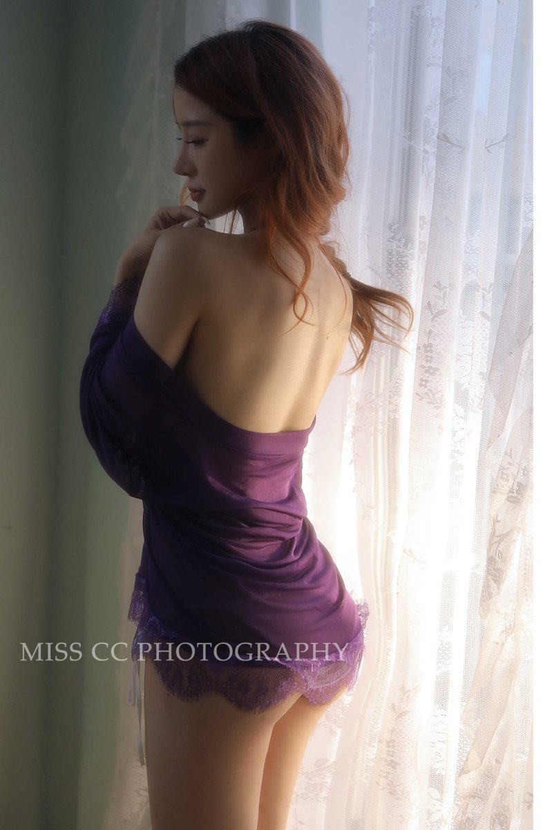 是花自然香
不必太张扬
-
摄影/@misscc520 

#私房写真 #私房摄影 #性感写真 #摄影 https://t.co/McuKjMrpNi