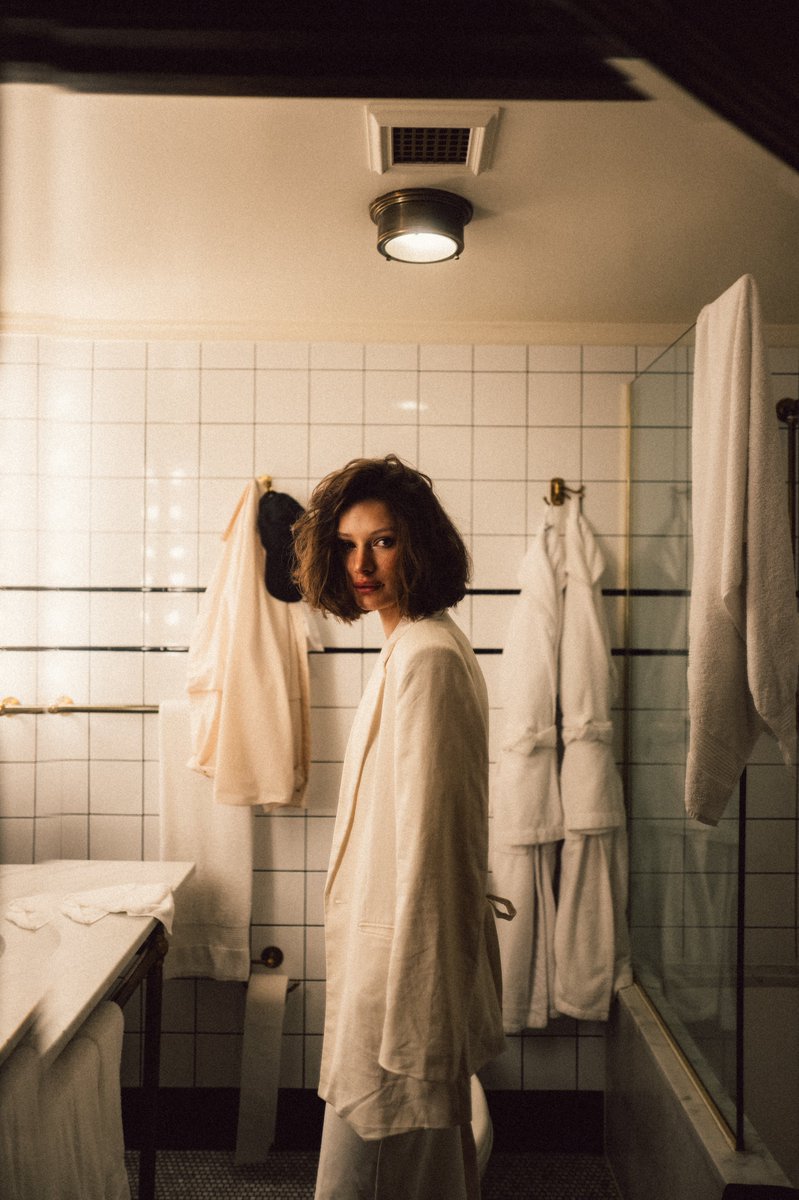 andrejosselin's tweet photo. New Renata in New York #nyc #35mm #leica https://t.co/ajYyVekAW2