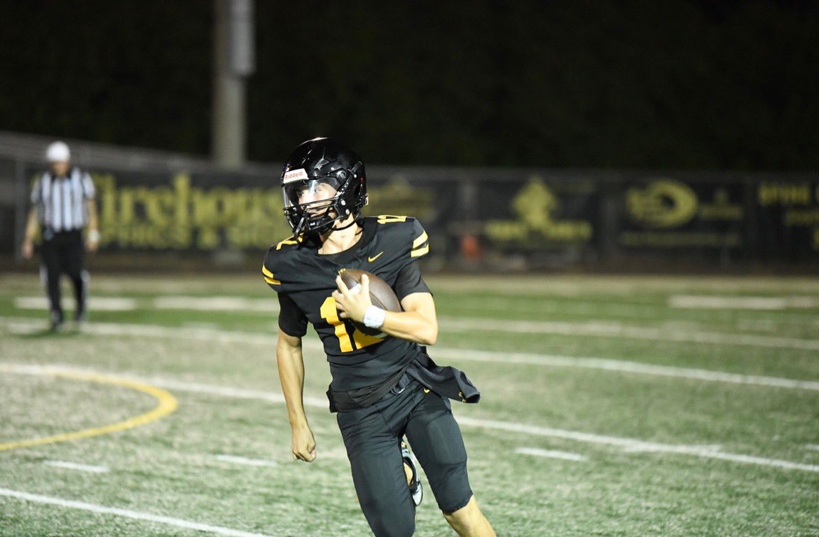 ShaunHartmanQB's tweet photo. Thankful for this team & coaches! None of this would be possible without God, the O-Line/receivers and our Defense/special teams coming up big with scores too! Going to be a great season, Go Mustangs!
Phil 4:11–13 #throughhim
Thanks @SpaceCoastDaily
@CoachMurray47 @QBHitList https://t.co/f6AGqsxuGN