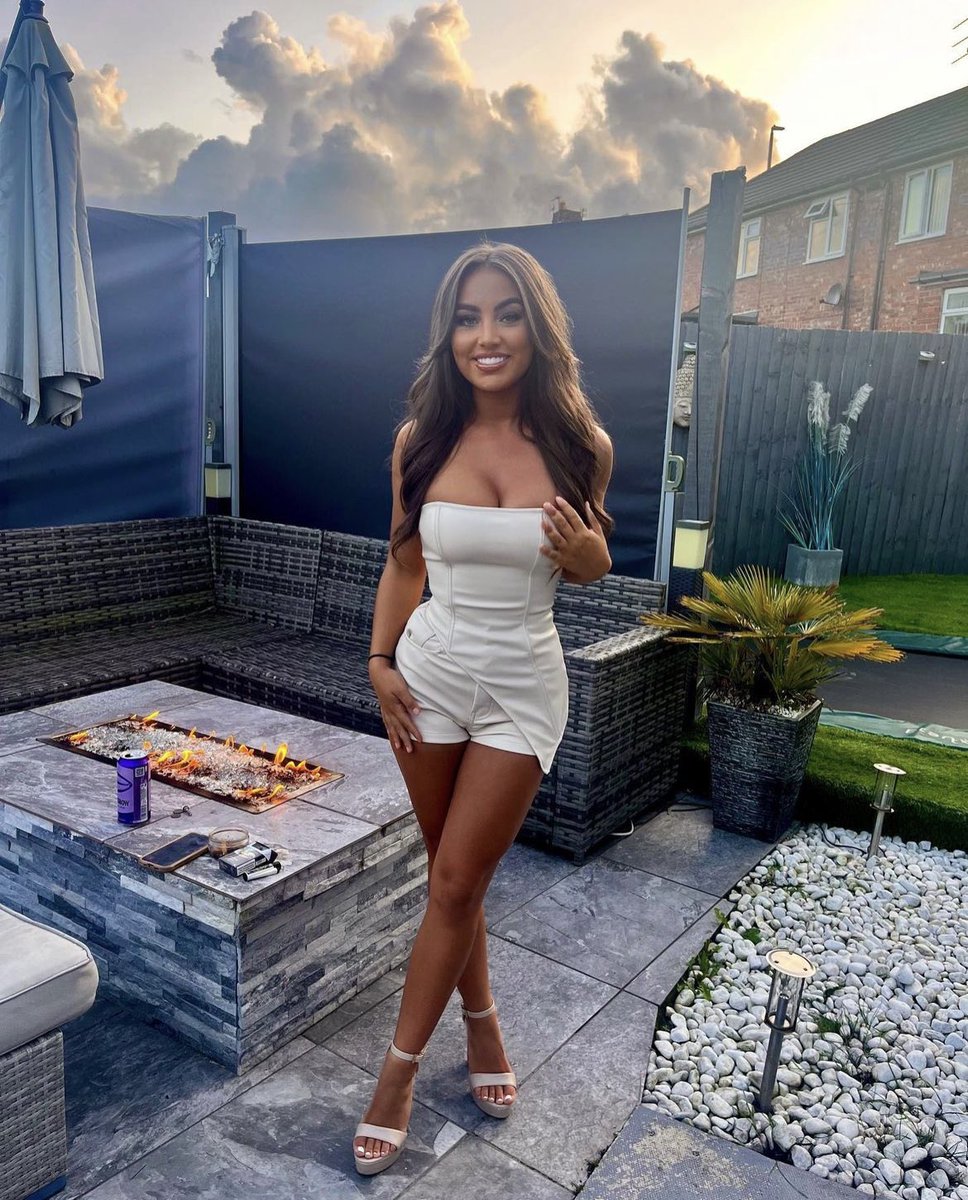 Insta Girls UK tweet media