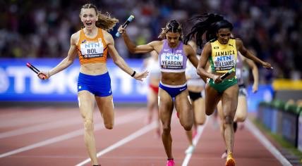 akaCoachWilly's tweet photo. I missed having the US Womenโs team in the 4X400 relay final but Bolโs anchor leg is why I love that relay! #Inspiring #Redemption #FavoriteEvent https://t.co/auQzSmtVpX