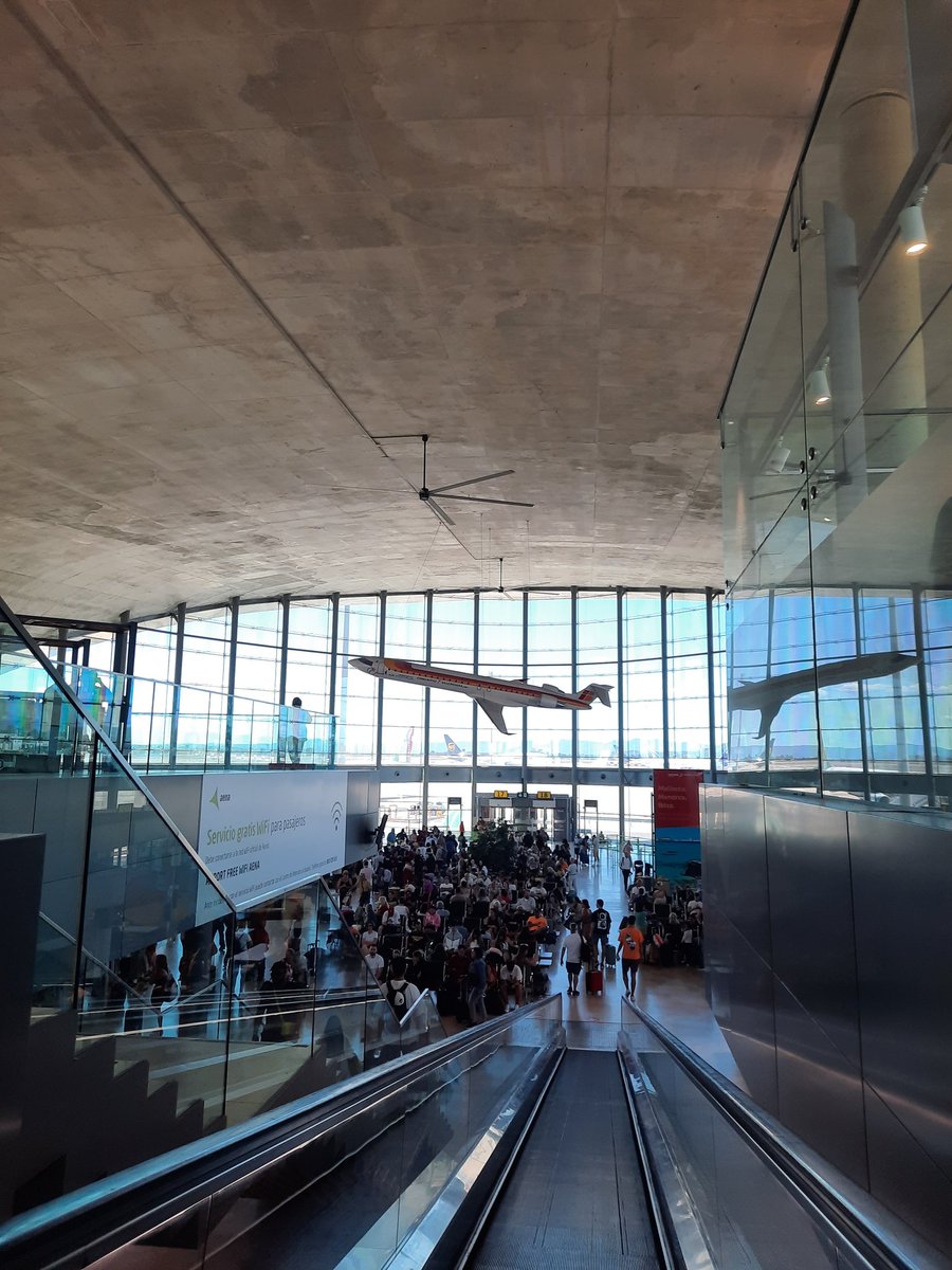 he recordado aquél vacío