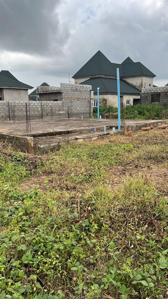 Lexanyi's tweet photo. 💥FOR SALE💥
A Serene Estate in LUGBE with DPC completed is up for sale.
Estate has been developed with roads tarred and residents residing already.
SIZE - 400sqm
LOCATION - Leisure Court, Phase2, Lugbe. 
TITLE - RofO
PRICE - #15,000,000...
#RealEstateAbuja #AbujaTwitterCommunity https://t.co/QTA7gUed4p