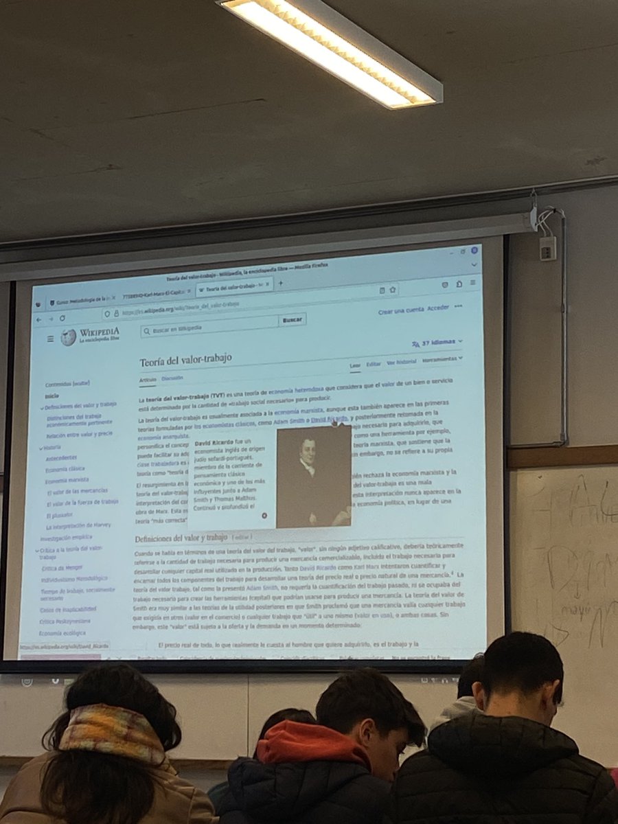 Todos: wikipedia no sirve

Los profes de la fic: