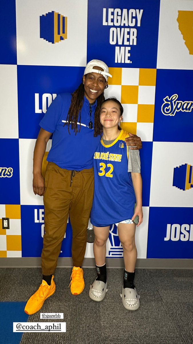 chan_suzy168's tweet photo. Awesome weekend @SanJoseStateWBB thank you for hosting the Elite Camp🏀 Chloe had a blast! It was great seeing all of you @Coach_Aphil @CoachSGholar @EmilyBenJumbo &amp; all the players. It was a good opportunity &amp;experience. We also came for a Tour with @gemsinthegym @SanJoseCagers https://t.co/IRsA8pZY3r