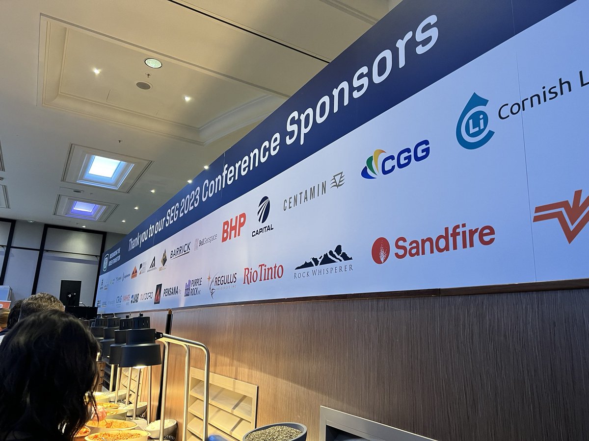 Nicole Barlow tweet media