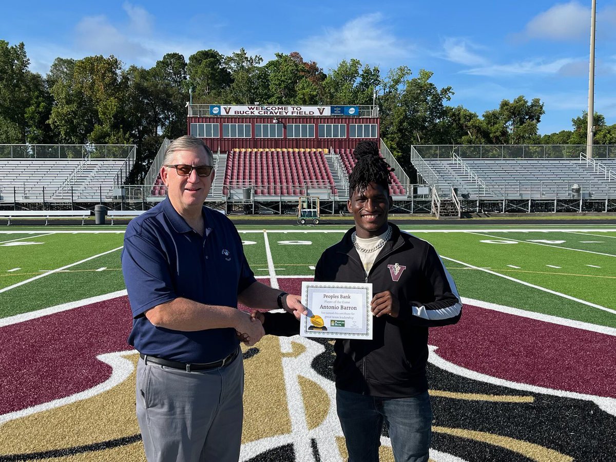 Vidalia Football (@footballvidalia) on Twitter photo People’s Bank Player of the Week <a href="/AntonioB_100/">Antonio barron</a> Antonio had 96 yards and a touchdown on the ground on 7 carries , another 28 yards receiving, and a touchdown with 1 reception for 128 total yards. People’s Bank Player of the Week <a href="/AntonioB_100/">Antonio barron</a> Antonio had 96 yards and a touchdown on the ground on 7 carries , another 28 yards receiving, and a touchdown with 1 reception for 128 total yards.