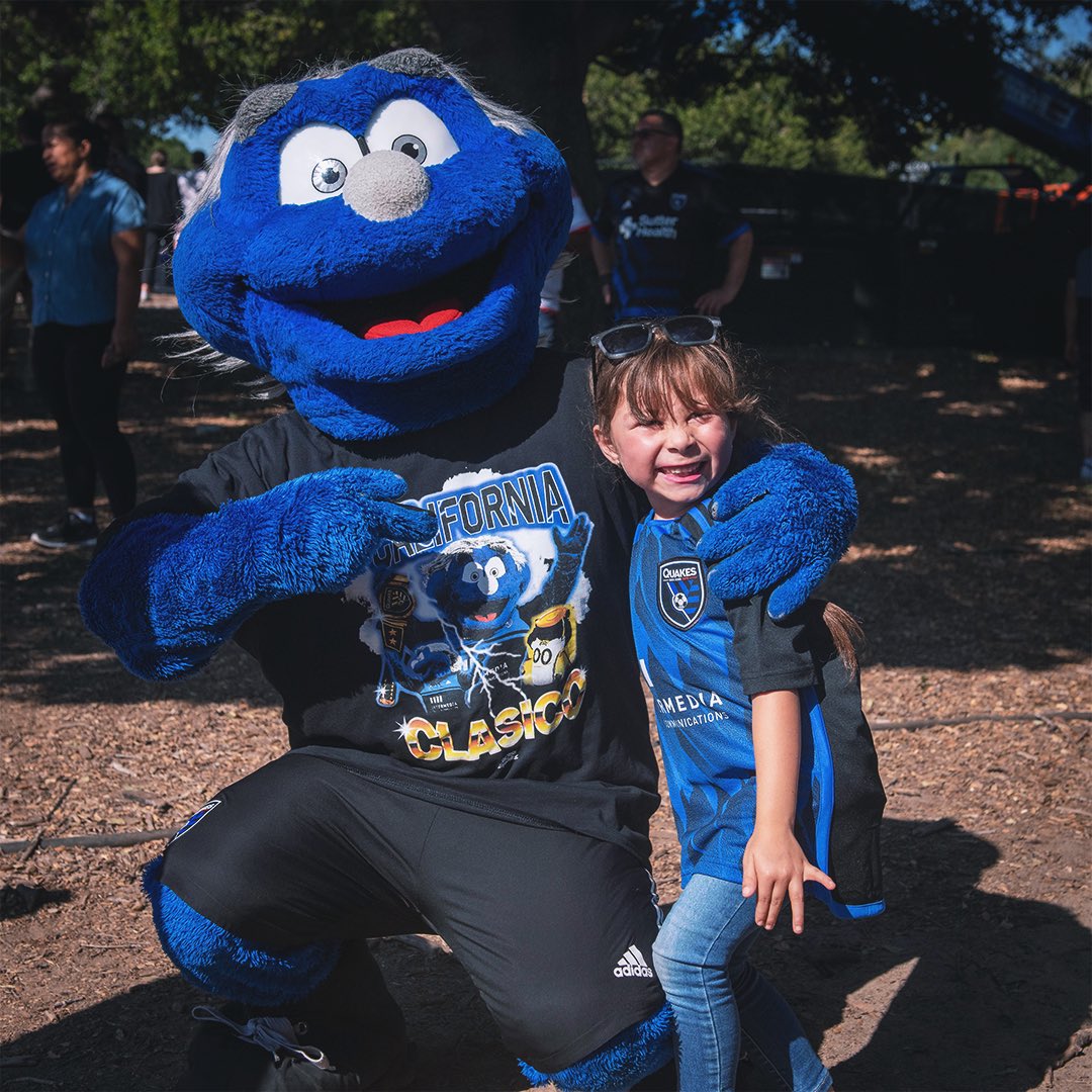 🚨 TICKET GIVEAWAY 🚨

Like and retweet for a chance to win a pair of tickets to Wednesday's game against Galaxy.