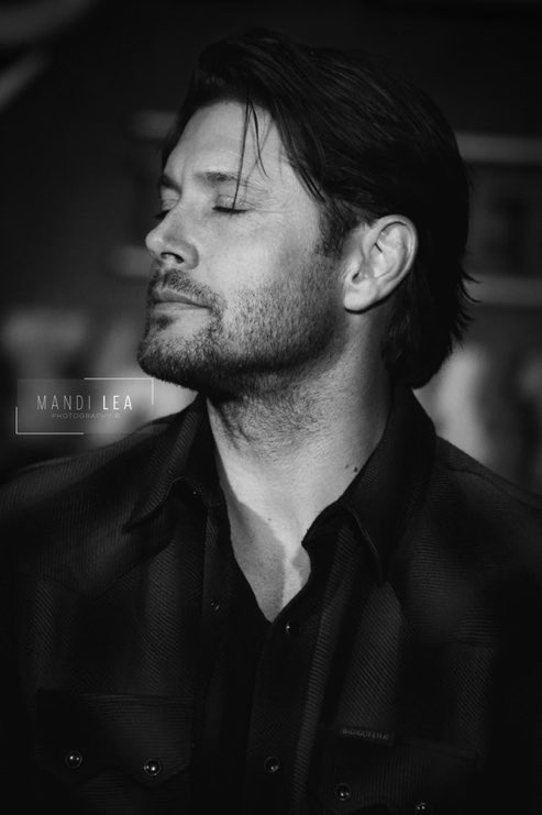 natasch32833066's tweet photo. Give every day a chance to be the best day of your life...start it by thinking, for example, of #JensenAckles 🥰☺️ (credit to:@mandileaphotos ) https://t.co/izReBS9aHL
