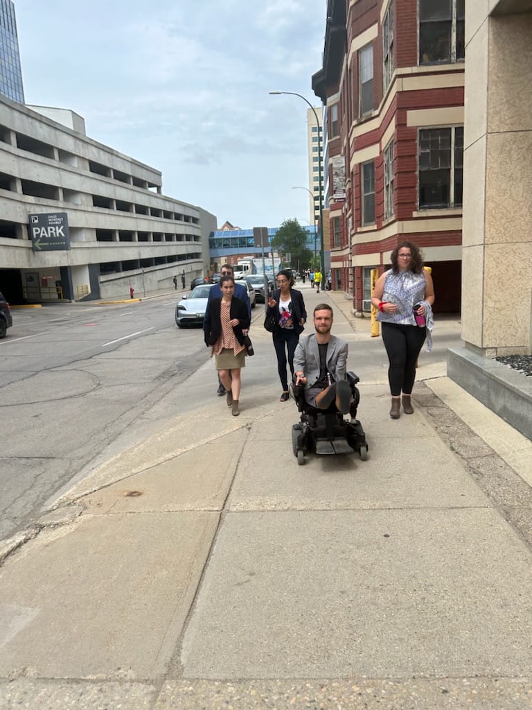 Legal Help Centre tweet media