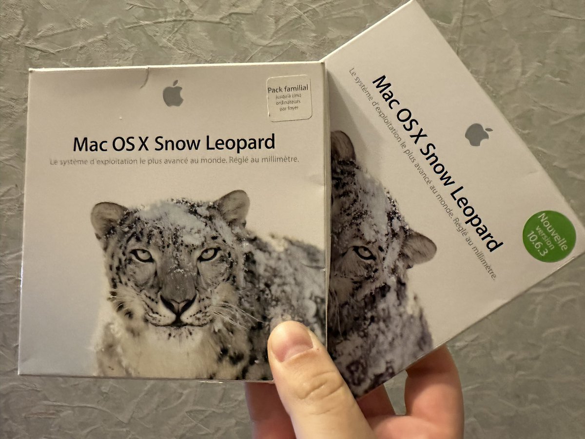 @rsgnl Still have both of my DVDs #SnowLeopard #MacOSX