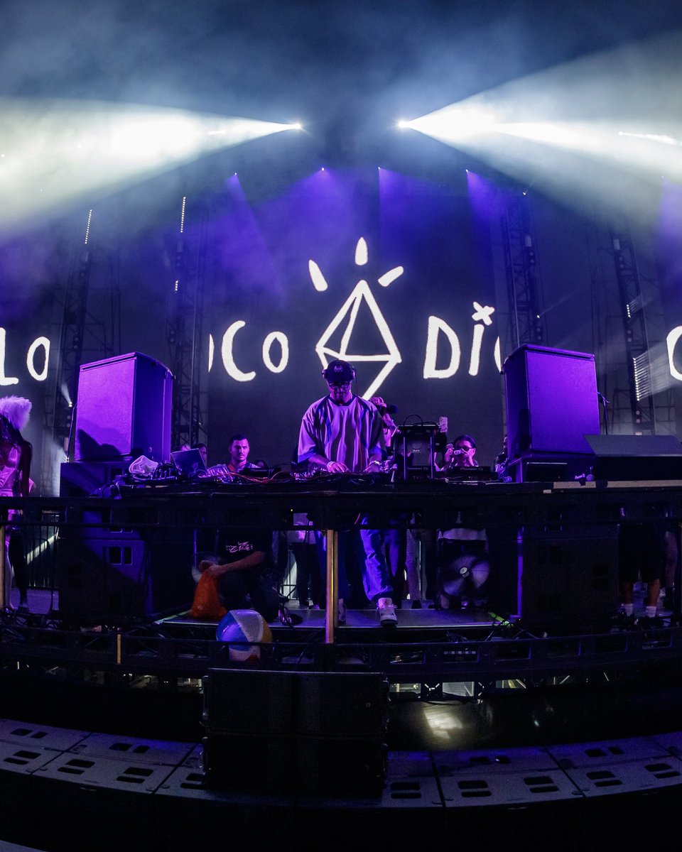 HARDFEST's tweet photo. GROOVY TIMES WITH @LOCODICEOFC 🥵 #PINKstage https://t.co/9Tn87tOeJP