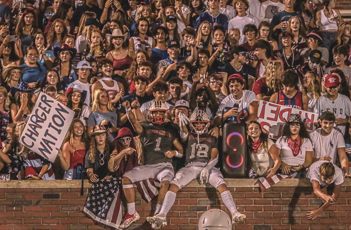 pchsstudsection's tweet image. CHARGER NATION💙🧡

First home game‼️🏈

THIS THURSDAY 8/31 @ATWOOD

@7pm v. Hamady

THEME: USA❤️⚪️🔷

Be there in red, white and blue and bring the energy🔋⚡️