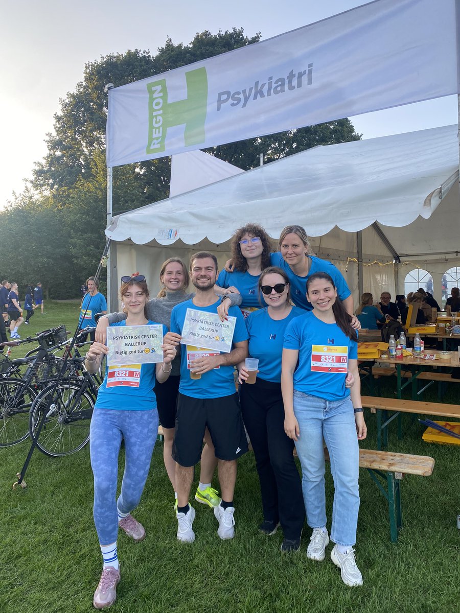 Center for Eating and feeding Disorders Research (@cedar_research) on Twitter photo We are welcoming our team back from from summer holidays by getting united at #dhlstafetten 🏃🏽♀️🏃🏻♂️ <a href="/aicoboaie/">Stefana</a> <a href="/brieva_anna/">Anna V. Brieva</a> <a href="/SDarvariu/">Ştefana Dârvariu</a> @AnneBryde <a href="/jedobi1/">Edoardo Pappaianni</a> We are welcoming our team back from from summer holidays by getting united at #dhlstafetten 🏃🏽♀️🏃🏻♂️ <a href="/aicoboaie/">Stefana</a> <a href="/brieva_anna/">Anna V. Brieva</a> <a href="/SDarvariu/">Ştefana Dârvariu</a> @AnneBryde <a href="/jedobi1/">Edoardo Pappaianni</a>