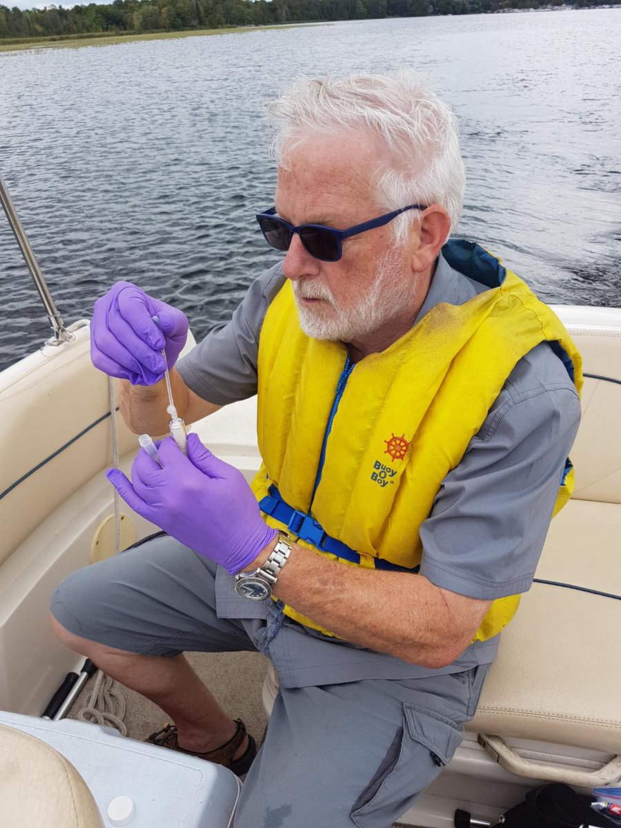 WarrenIDunlop's tweet photo. I sampled Pigeon Lake for invasive species as part of the IsampleON program! Learn more about your role in preventing the spread of invasive species, how to identify invaders and what to do if you find them in Ontario’s waterways. @foca_info 1/2 https://t.co/1EZlLgWTjr