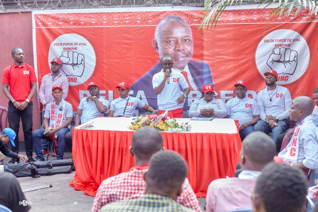 yannickyemba1's tweet photo. Dimanche 27 Août, tout a vibré au rythme des rouge-blanc. Après Mont-Amba, c'est le tour du district de la Tshangu de voir les animateurs de Delta Force de VK Tshangu et ses communes être installée.
@VitalKamerhe1 
@BillyKambale1
@SeleYemba
@MichelMoto1 
@isaacngola8 https://t.co/8EKqH5Q0mt