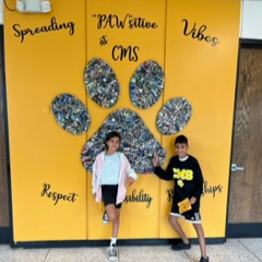 CommackSchools's tweet photo. Welcome to Commack Middle School! Today, new students and incoming sixth graders toured CMS and prepped for the first day of school! #BackToSchool #Orientation #CommackMiddleSchool #CommackSchools #WelcomeBack #SixthGrade https://t.co/FjVtE90RAM