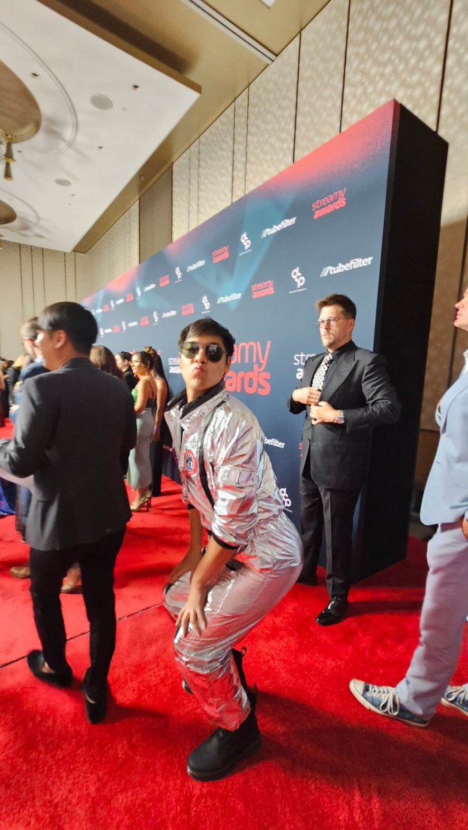 Allen Pan tweet media