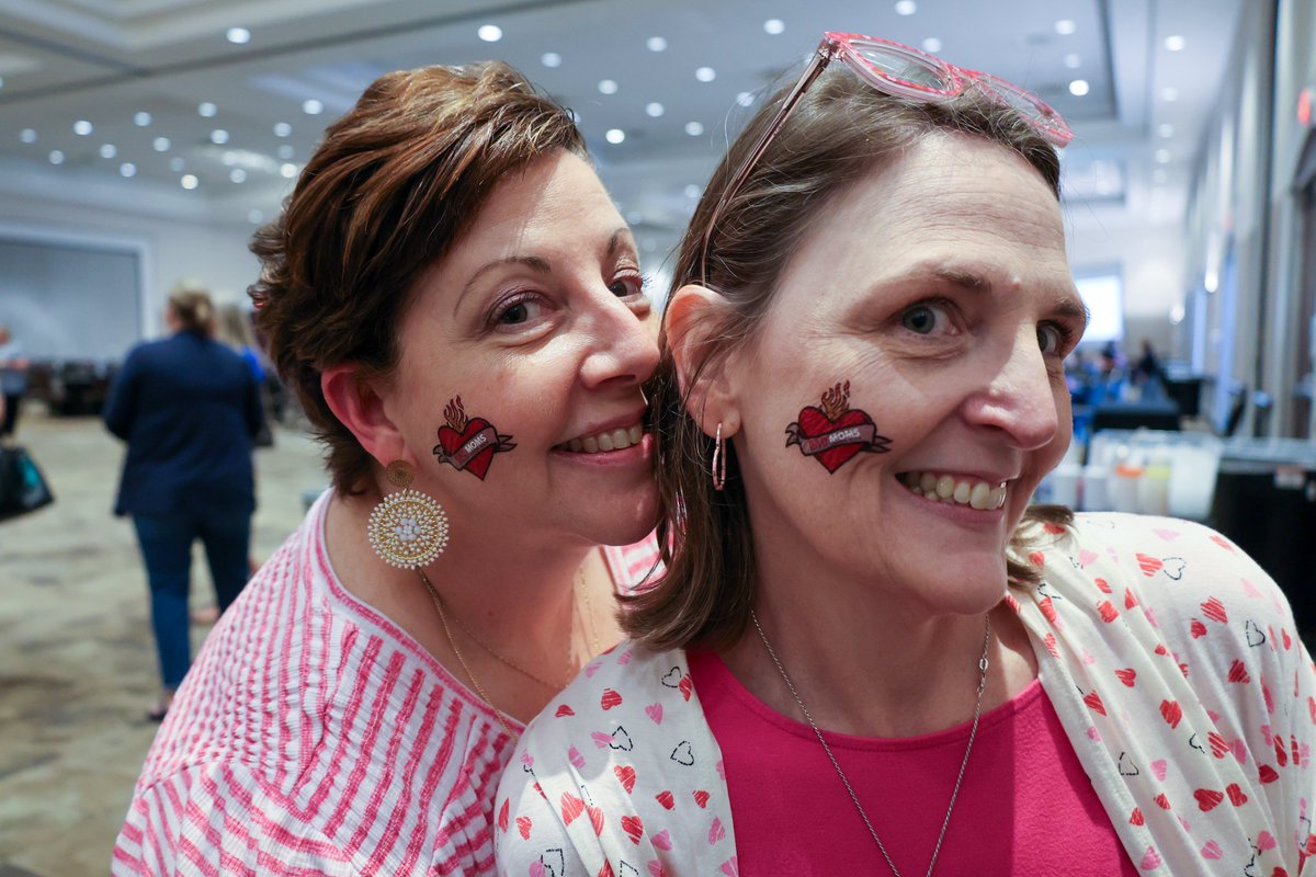 HumbleISD_FDN's tweet photo. Supporting educators and students has never been so stylish – our Purse Bingo event was an absolute hit!  Huge thanks to all who joined the excitement.  Because of YOU, we will have more funds to award grants to Humble ISD teachers for innovative education projects. https://t.co/6wXXzgao8E