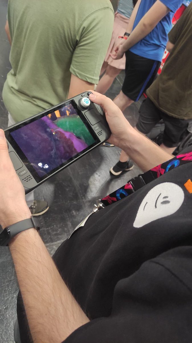 Fishermansgames's tweet image. #gamescom2023 has been a unique and unparalleled experience!

Thank you all for coming to enjoy #Projectsolar, we are very grateful and happy ☀️☺️

Finally, thanks to @gamebcn for making it possible. 

🎮 See you next year! 🎮

#Gamescom #indiedev #videogames #gamedev #indiegame