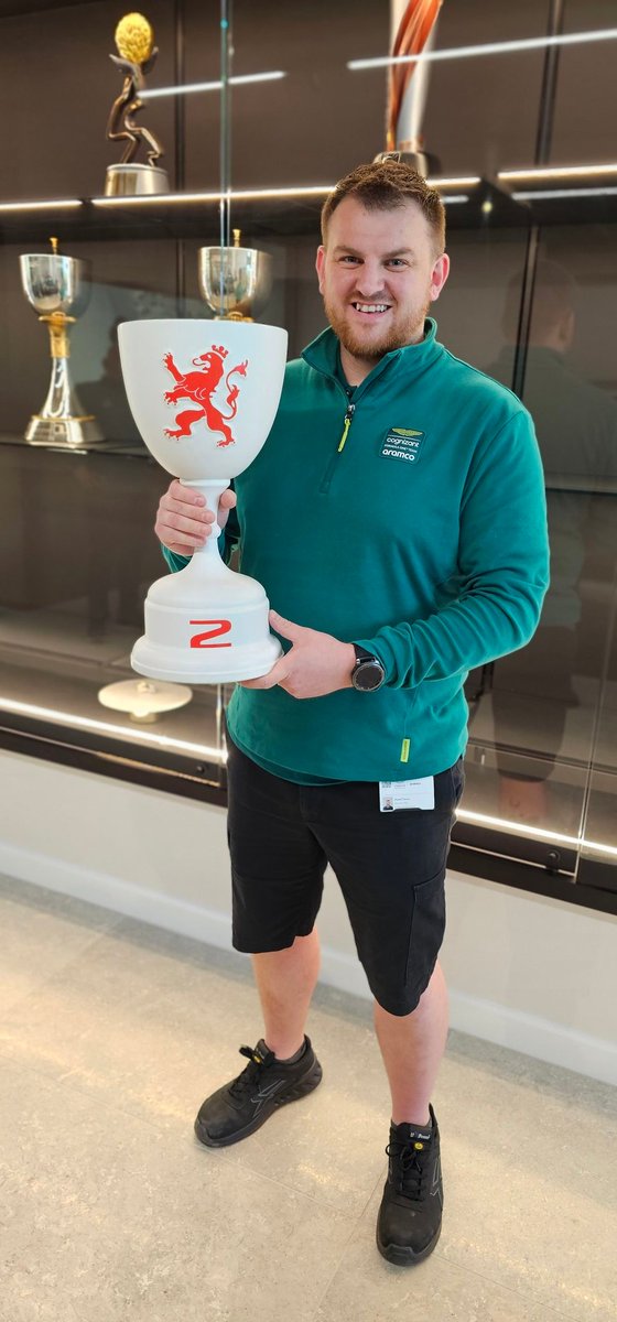 Dan Turns tweet media