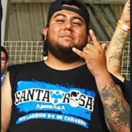 Apodaca_News's tweet photo. ⚠️Identifican a "Jesús Fraga" como el principal agresor del paramédico anoche afuera del Estadio BBVA 🚓 lo golpeo y sangro hasta casi dejarlo inconsciente 

Es identificado como miembro de @LaadiccionNET @LAADICCIONCFM en #Apodaca, lo ubican en la zona Santa Rosa.

Si lo reconoce denúncielo ⚠️ @FiscaliaNL @SSP_Apodaca