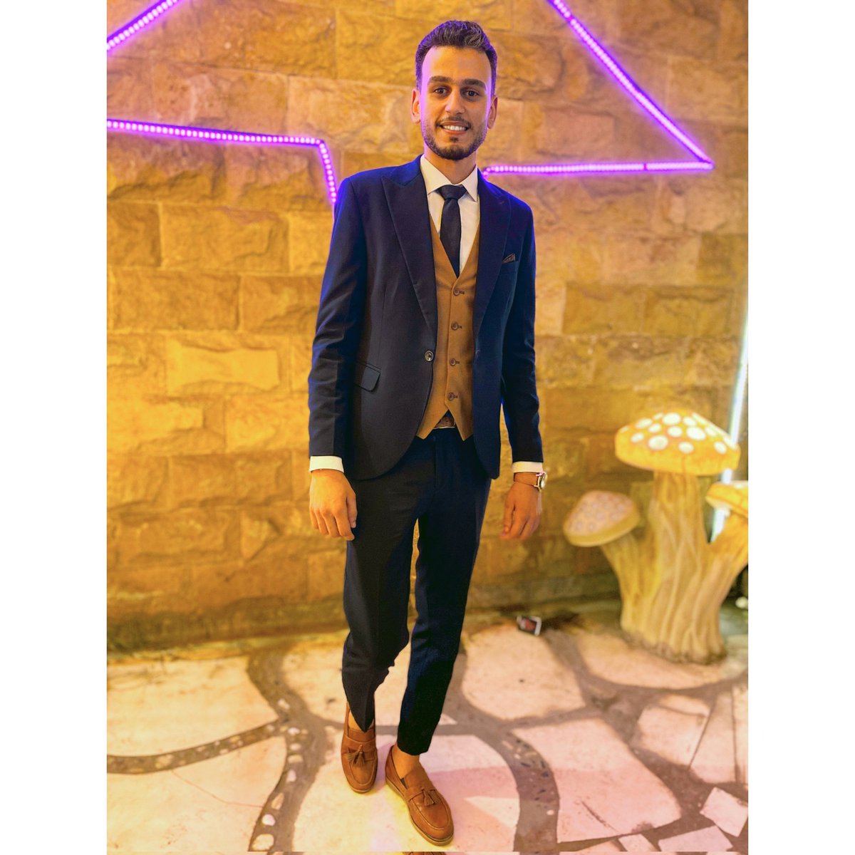 Beso14313655's tweet photo. #صورة_ملف_شخصي_جديدة
*"كلهـا نجوم بس مش كلهـا بتلفت النظرر"🧿🔥* https://t.co/qgyV6BxAgv