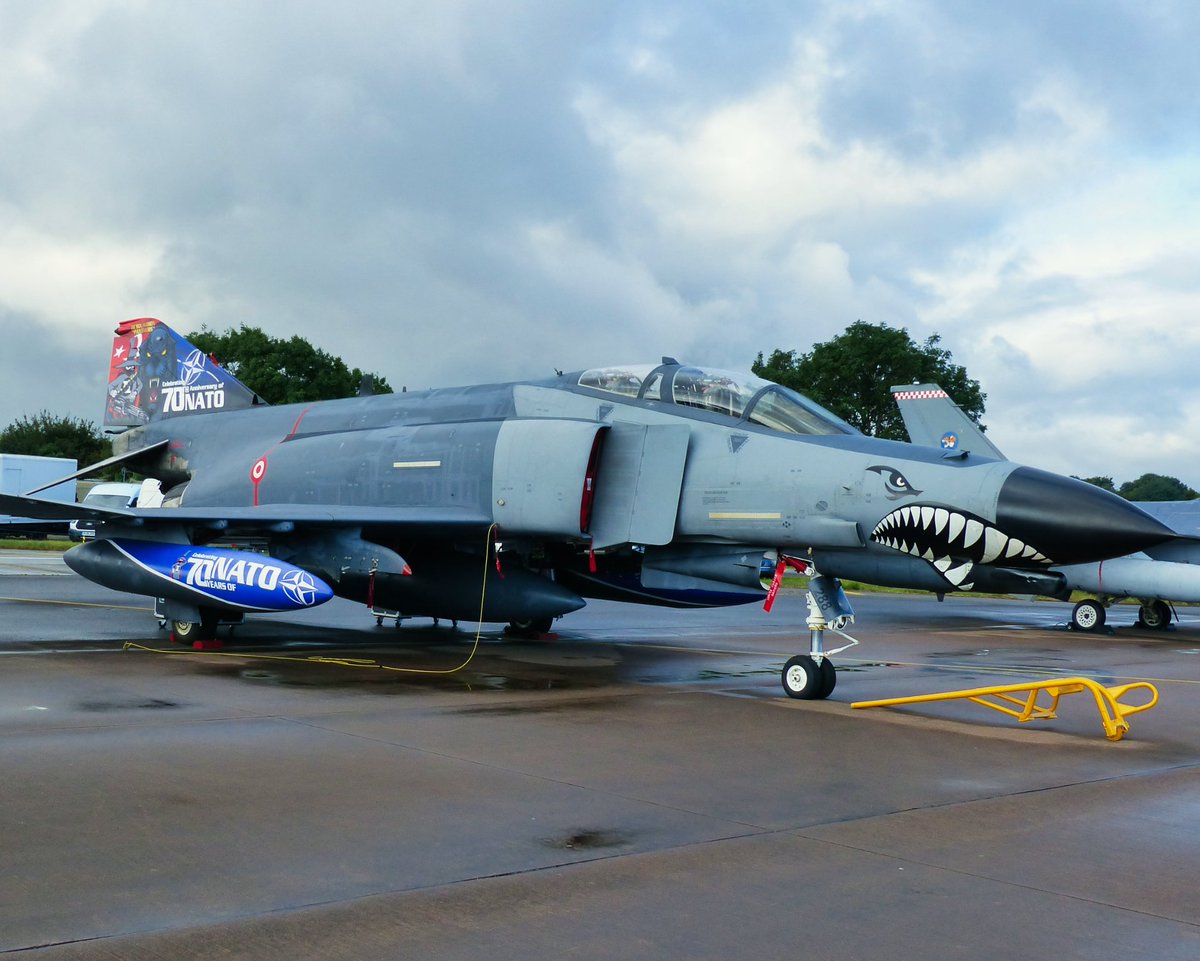 Michaelflying28's tweet photo. 55 years ago today McDonnell Douglas completed the 3,000th F-4 Phantom II. Seen here is Turkish Air Force F-4E Terminator 2020 77-0288 at RIAT 19.
#mcdonnelldouglas #mcdonnelldouglasf4 #f4 #f4phantom #f4terminator #mcdonnelldouglasf4e #f4e #f4ephantom #f4eterminator #f4pilot https://t.co/AejkDw8YnM