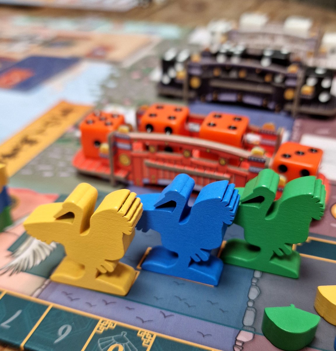 DevirArgentina's tweet photo. ¿No es hermoso? 🏯 Estamos muy emocionados porque #TheWhiteCastle tendrá su lanzamiento mundial en Essen. El nuevo juego de Isra y Shei, sucesor espiritual de #TheRedCathedral ya está acercándose... #juegosdemesa #boardgames #Devir #DevirArgentina https://t.co/gRunEg82BP
