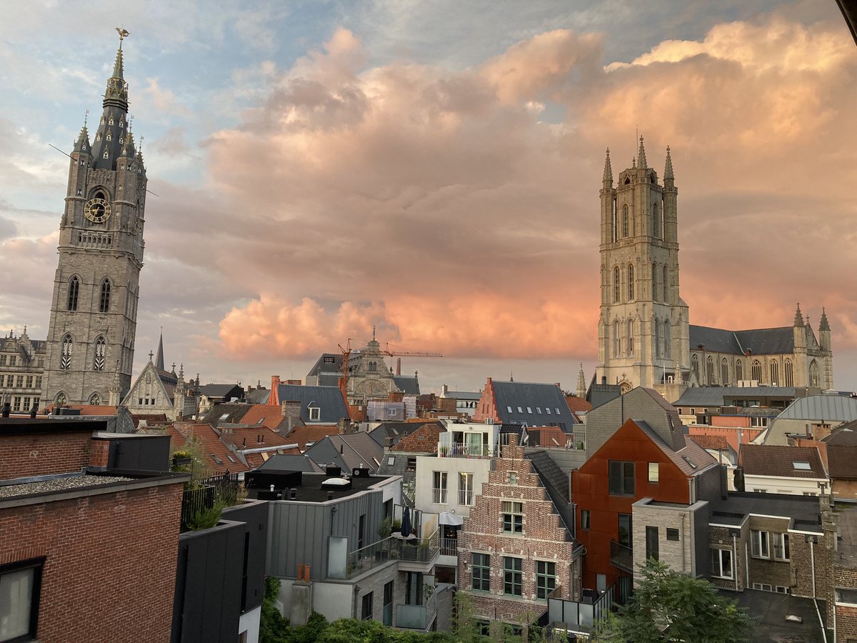 Noucharr's tweet photo. #vrtweer #stadgent https://t.co/4cBjGmurki