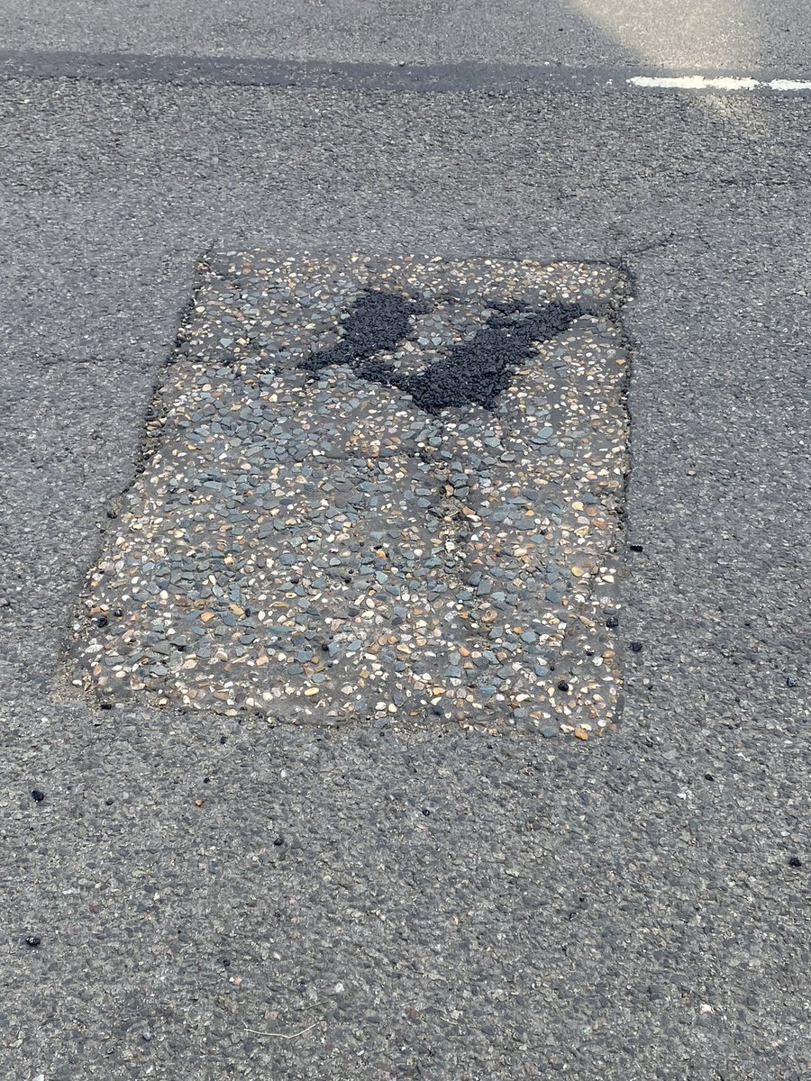 lukefermor's tweet photo. @essexhighways @Essex_CC do you think the repairs in Kelvedon Highstreet are of an acceptable quality to justify the tax payers money?? https://t.co/9j22NdOf9V