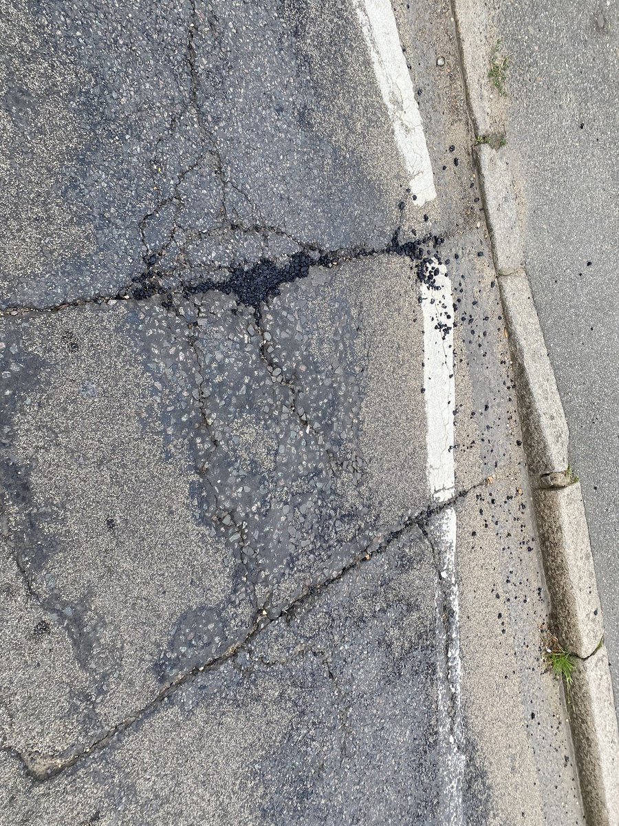 lukefermor's tweet photo. @essexhighways @Essex_CC do you think the repairs in Kelvedon Highstreet are of an acceptable quality to justify the tax payers money?? https://t.co/9j22NdOf9V