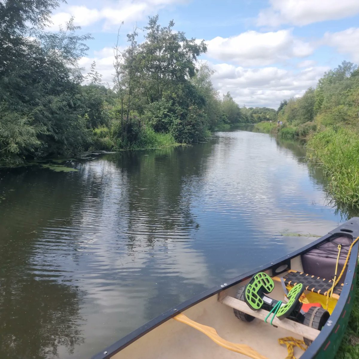 onthewater97486's tweet photo. @GoPaddlingInfo Chesterfield Canal. Loved it. The joys of living in the geographical centre of the UK! https://t.co/eAWvmIS2pn