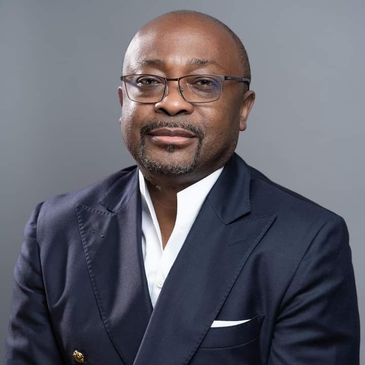 ZonePresse_'s tweet photo. 🇨🇲ALAIN FOKA aux africains de la diaspora : « Je n’ai pas encore vu, un centre de santé, une école, une entreprise… construit par un membre de la diaspora sur le continent mais pour faire les discours, nous sommes les champions du monde, quand il s’agit de se réunir (…) Comment peut-on être plusieurs millions dans un pays ou continent et ne pas trouver le moyen de faire quelque chose ensemble qui influe au moins sur notre continent ?? C’est un peu frustrant de dire que plusieurs millions de personnes sont là et n’ont jamais rien fait mais sont toujours prompts à critiquer ce qui se fait ailleurs (…)»