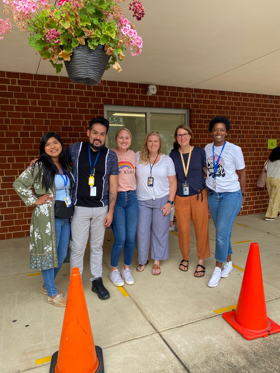 APS students, families, teachers and principals are excited for the new school year!! <a href="/APSVirginia/">Arlington Public Schools</a> <a href="/RandolphIBStars/">RandolphIB</a> <a href="/HFBAllStars/">Hoffman Boston Elementary School</a> <a href="/principal_aps/">Carlos Ramirez</a>