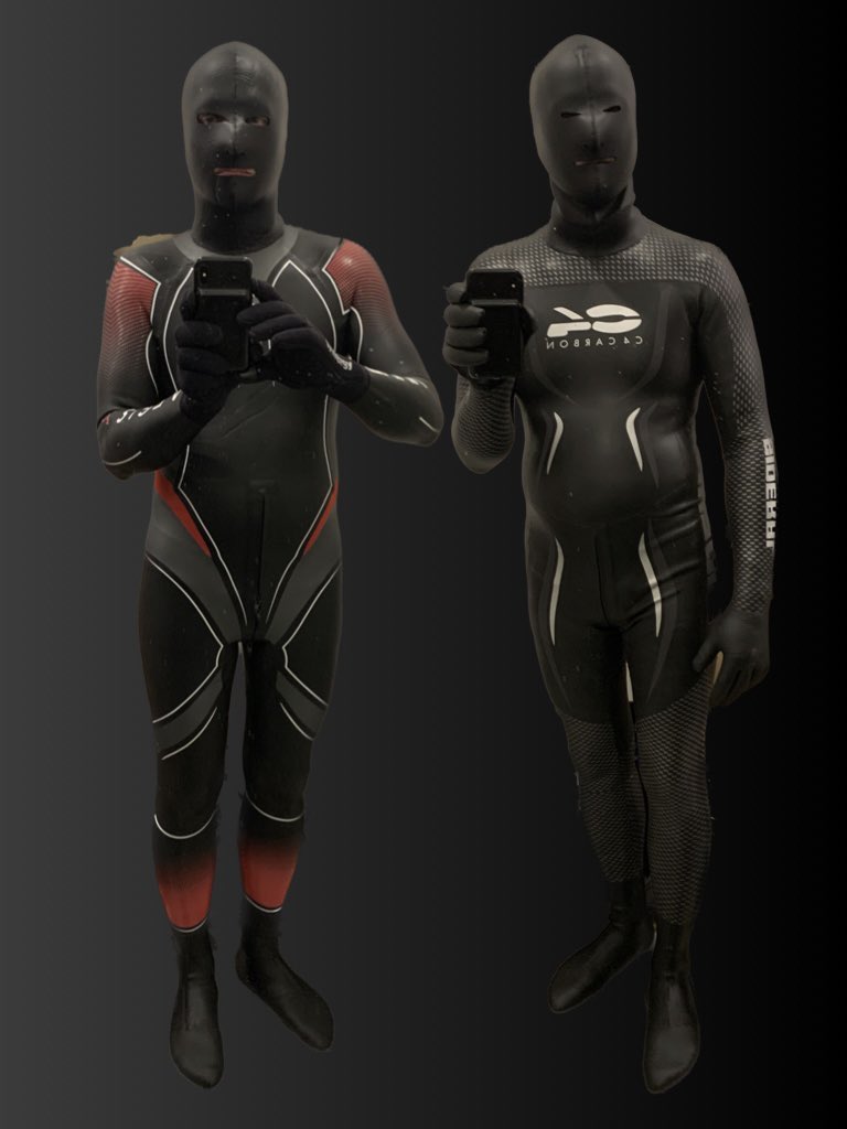 Hot afternoon comes… Which one to use? Leftone or rightone?