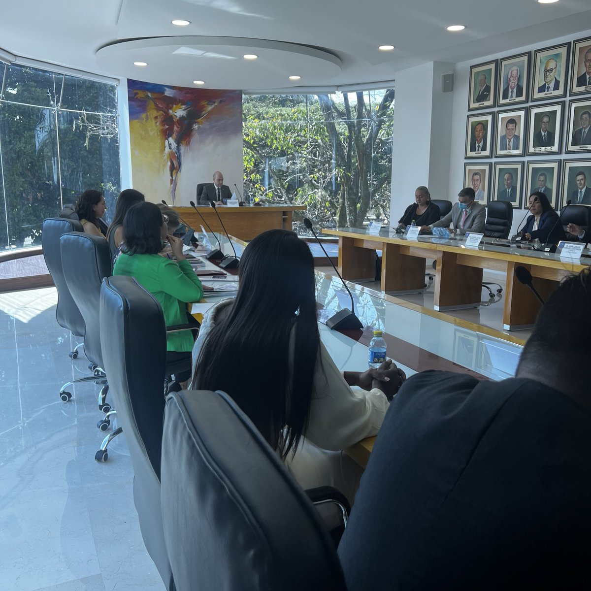 usantiagodecali's tweet photo. ¡Inicia la agenda del CLAEP en la USC!

Los pares académicos internacionales se reúnen con los directivos de nuestra Universidad en la sala de rectores Simón Bolívar.

#CLAEPenlaUSC #CLAEP2023 #USC #OrgulloUSC https://t.co/d91diYxvvz