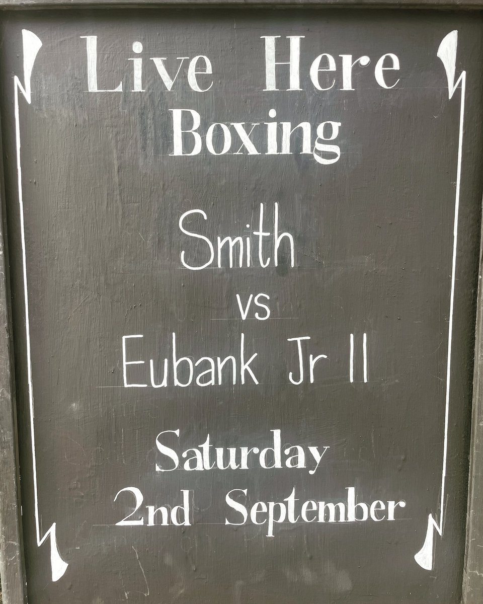 PrinceAlbertTW2's tweet photo. Join us at The Prince Albert for 🥊Smith vs Eubank Jr II🥊 this Saturday #livesport #boxing #tv #pub #pubs #twickenham #liveboxing https://t.co/ypZDSfFw2g