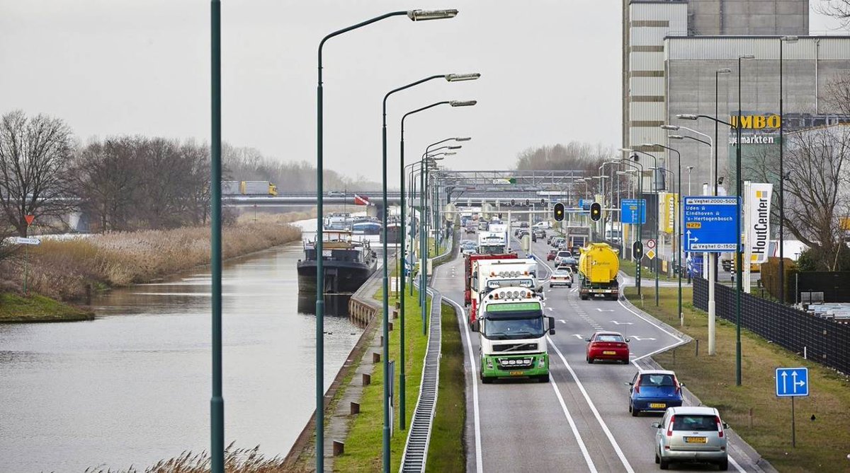 SmartwayZ.NL (@smartwayznl) on Twitter photo ๐๐๐๐ ๐๐๐ ๐๐๐๐๐๐๐๐๐๐๐๐๐๐๐ ๐๐ ๐๐๐๐
SmartwayZ.NL werkt samen met @ScenWise, Bureau Onderweg en <a href="/Brabant/">Provincie Noord-Brabant</a> aan 'SmartRoads': software die ongevallen vaststelt op basis van locatiegegevens uit o.a. smartphones. Lees meer ๐๐ป lnkd.in/eY_XsEfT ๐๐๐๐ ๐๐๐ ๐๐๐๐๐๐๐๐๐๐๐๐๐๐๐ ๐๐ ๐๐๐๐
SmartwayZ.NL werkt samen met @ScenWise, Bureau Onderweg en <a href="/Brabant/">Provincie Noord-Brabant</a> aan 'SmartRoads': software die ongevallen vaststelt op basis van locatiegegevens uit o.a. smartphones. Lees meer ๐๐ป lnkd.in/eY_XsEfT