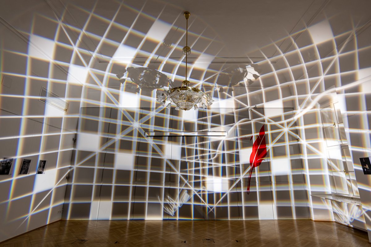 PCConcordia's tweet image. Am Donnerstag eröffnen die "Wiener Lichtblicke". Bei der Präsentation im Presseclub sprechen Initiatorin @VictoriaCoeln, @Frau_Kraus, @Tamara_Ehs &amp;amp; Elisabeth Lovrek über das Jahresthema "Demokratie im Licht der Kunst".
📅 31.8., 18h
➡️ concordia.at/wiener-lichtbl…

📸 Helmut Prochart