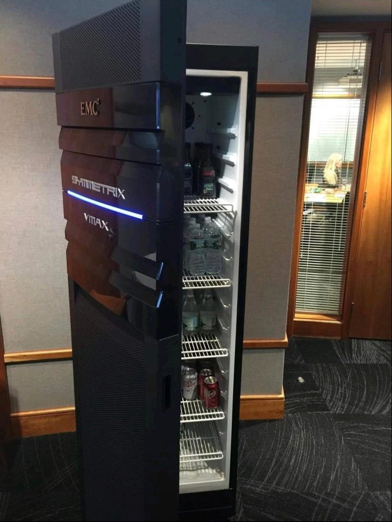 iExperts10's tweet photo. How IT professional Fridges look like😂😂😂

#cybersecurity #cyberawareness #IT #technical #infosec #cloudsec #securityawareness #informationsecurity #informationprotection https://t.co/QJ61cPn0tI