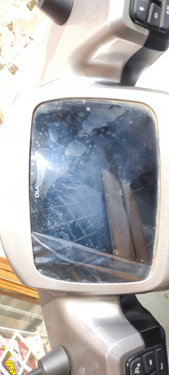 theashish0007's tweet photo. @OlaElectric 🛵 Reported a vibration issue with my Ola S1. After waiting, the technician denied the problem, removed my screen protector without consent, and @OlaElectric closed the ticket without a fix. Extremely disappointed! Pic attach😡 #OlaS1 #CustomerServiceFail #OlaIssues #UnhappyRider https://t.co/qt64sG3zyn