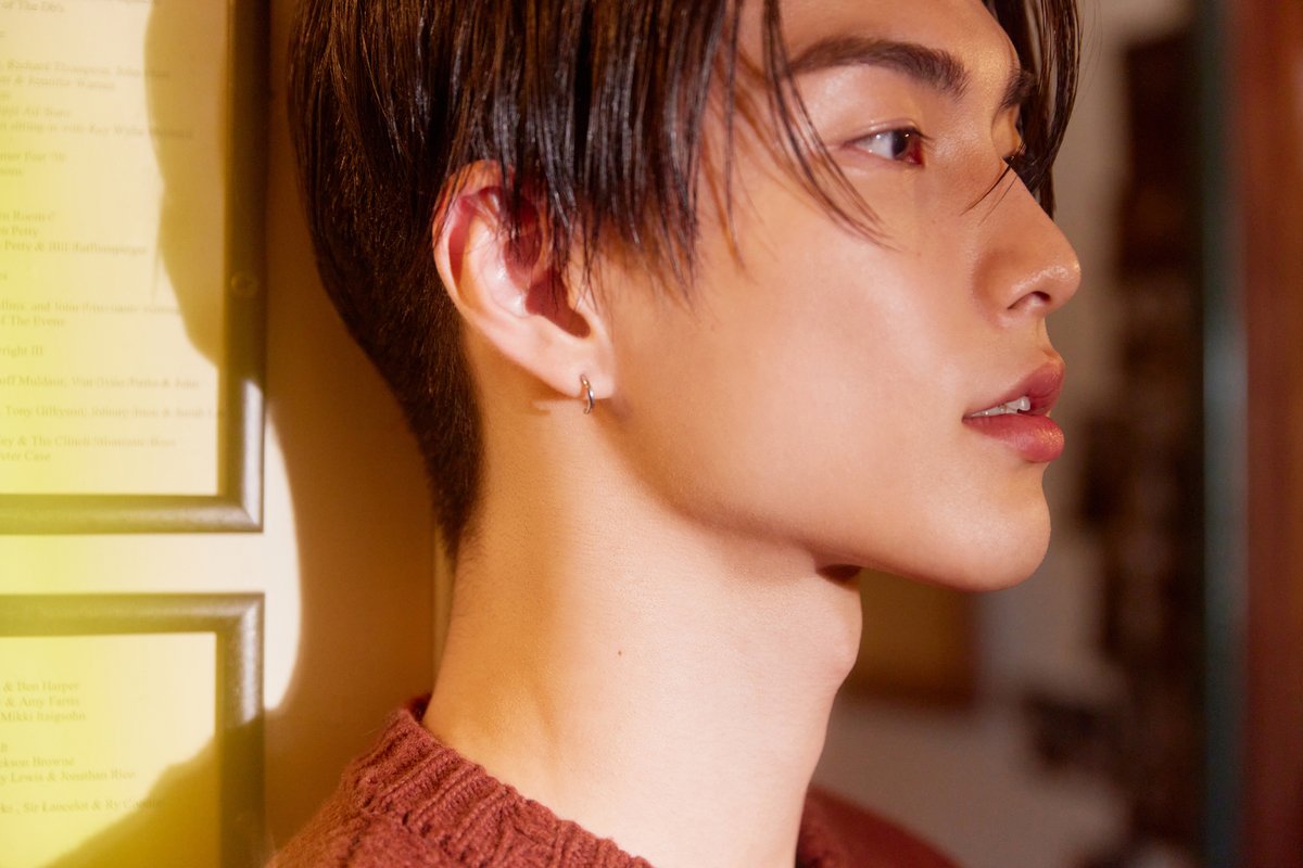 Guitar Hunting Journey #2
#SEUNGHAN #승한

【Get A Guitar - The 1st Single Album】
➫ 2023.09.04 6PM (KST)

💿Pre-save &amp; Pre-order
riize.lnk.to/GetAGuitar

#RIIZE #라이즈
#RISEandREALIZE
#GetAGuitar #RIIZE_GetAGuitar