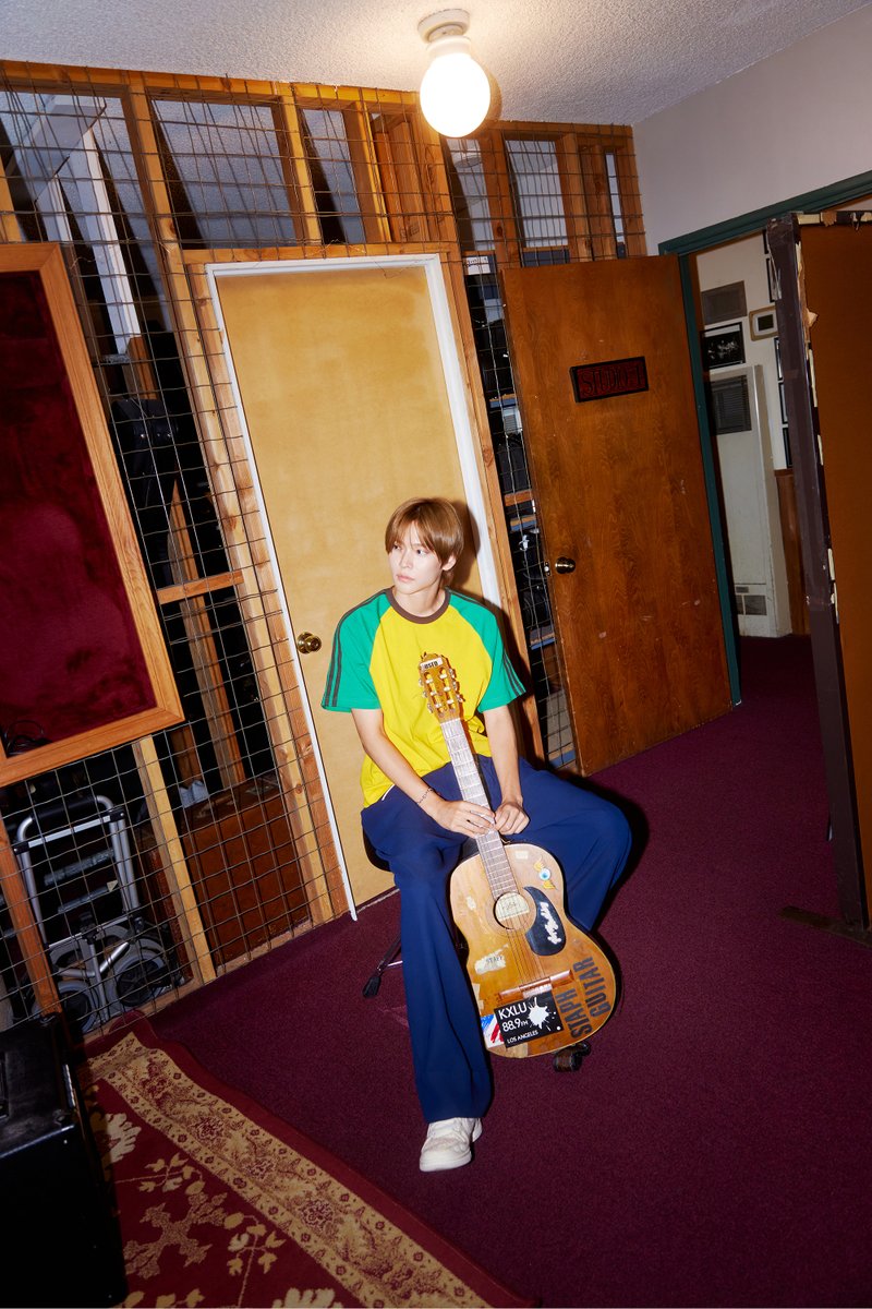 RIIZE_official's tweet photo. Guitar Hunting Journey #2
#EUNSEOK #은석

【Get A Guitar - The 1st Single Album】
➫ 2023.09.04 6PM (KST)

💿Pre-save &amp; Pre-order
https://t.co/OdQ44v86Bq

#RIIZE #라이즈
#RISEandREALIZE
#GetAGuitar #RIIZE_GetAGuitar https://t.co/oRWORpXQ05